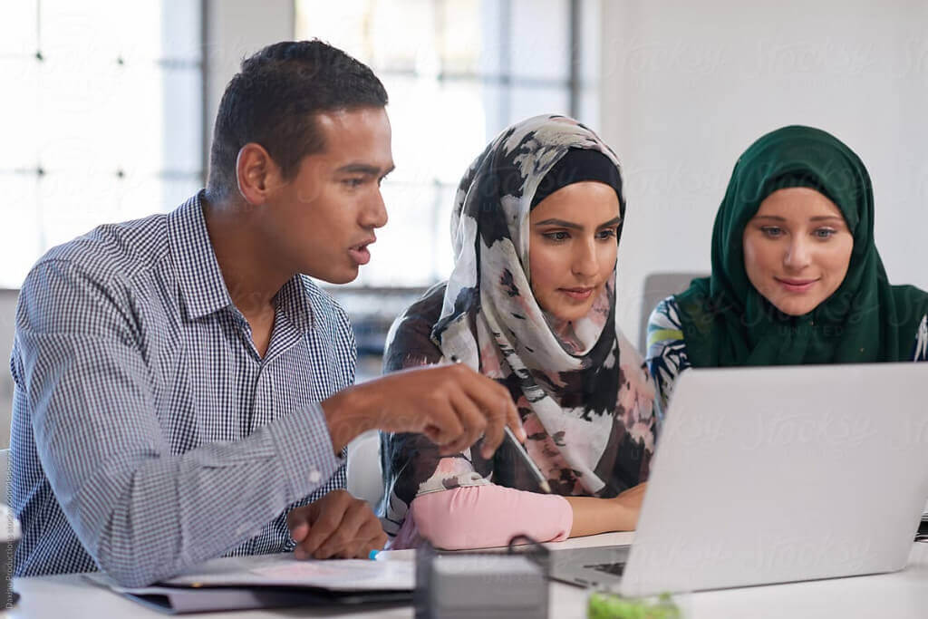 Tidak Banyak yang Tahu, Inilah 7 Cara yang Tepat dalam Mengelola Bisnis Travel Umroh dan Haji